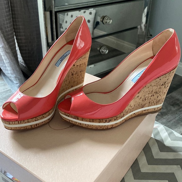 Prada Pink Patent Platform Wedge Heel Espadrille Peep Pumps Size 39.5 New In Box - Picture 1 of 7